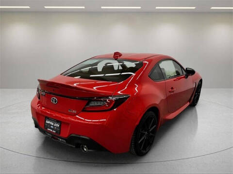 2025 Toyota GR86 Premium