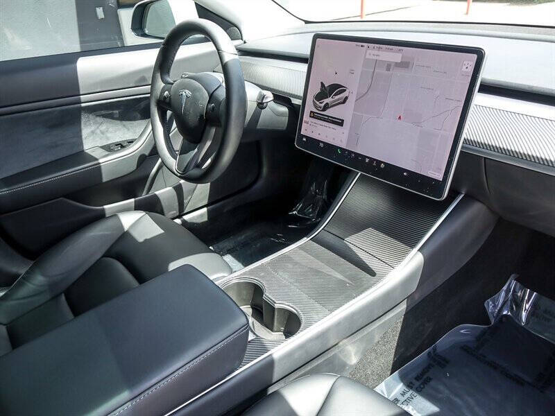 2019 Tesla Model 3 Standard Range Plus