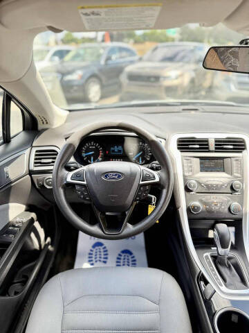 2013 Ford Fusion S