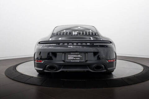 2025 Porsche 911 Carrera