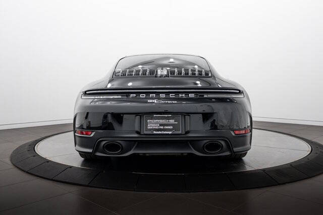2025 Porsche 911 Carrera