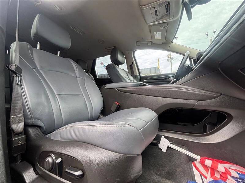 2020 Buick Enclave Essence