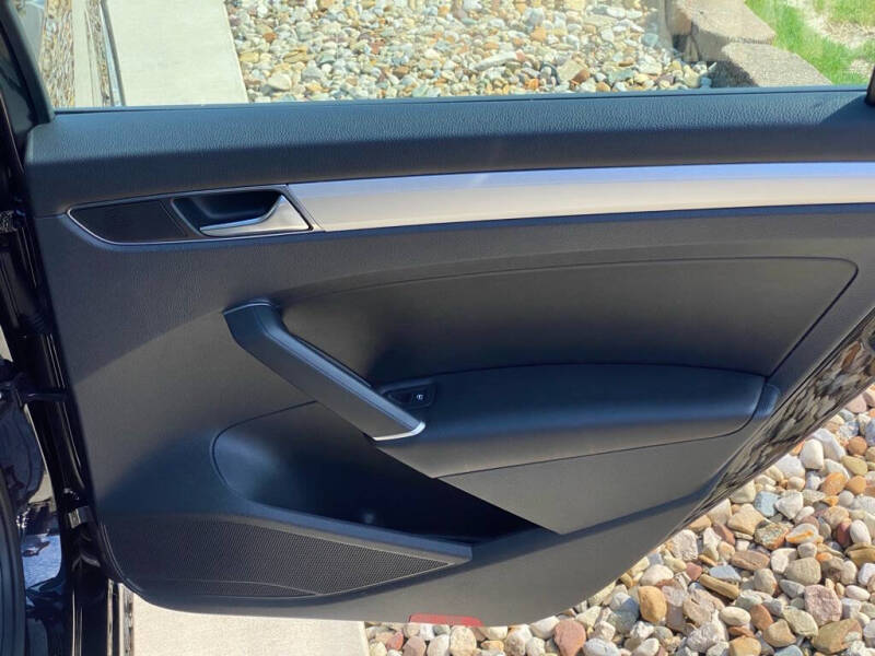 2019 Volkswagen Passat Wolfsburg