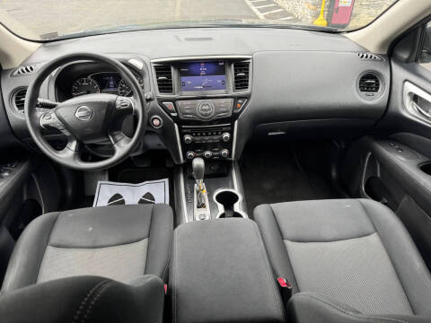 2017 Nissan Pathfinder