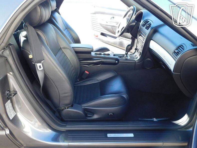 2003 Ford Thunderbird