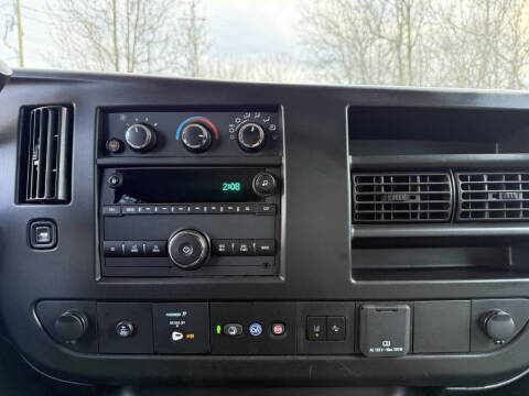 2023 Chevrolet Express LT 3500