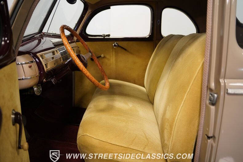 1940 Ford Deluxe