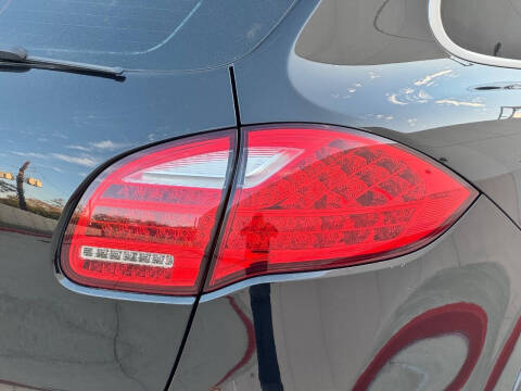 2012 Porsche Cayenne S