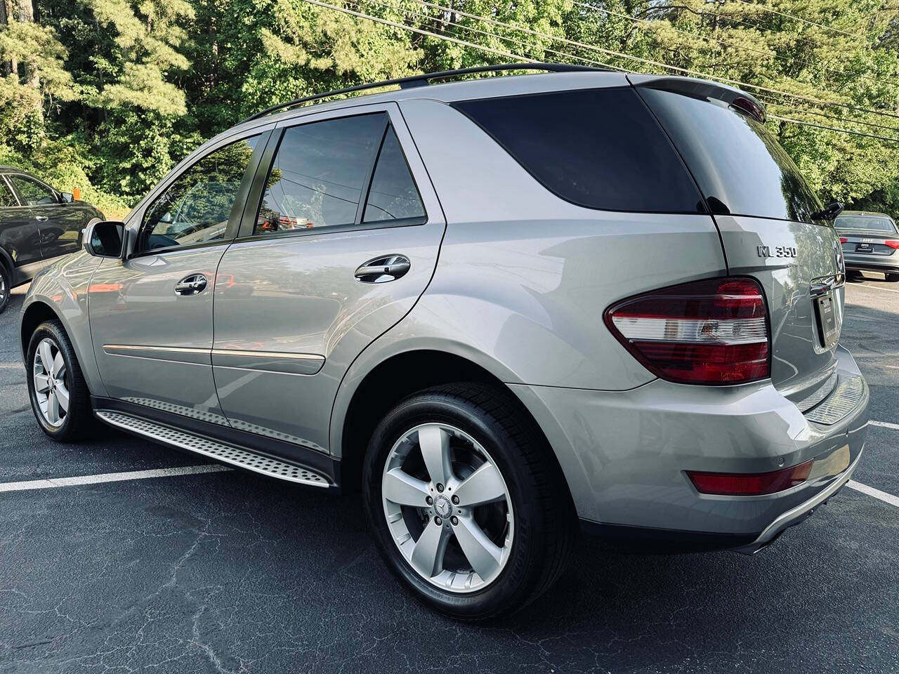 2009 Mercedes-Benz M-Class for sale at Crown Auto Sales in Marietta, GA