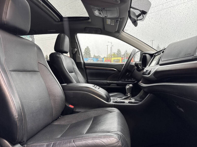 2016 Toyota Highlander Limited