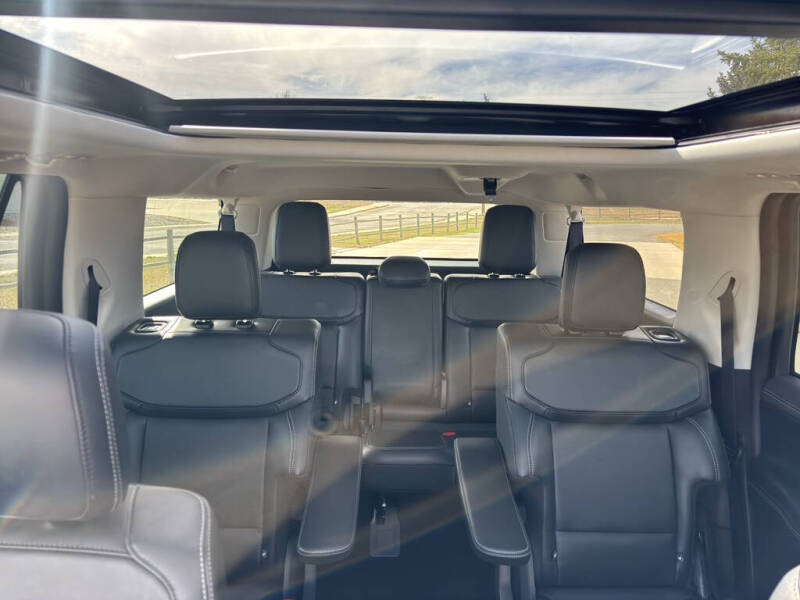 2025 Ford Expedition MAX Platinum