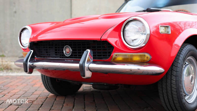 1973 FIAT 124 Spider