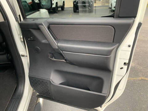 2010 Nissan Titan SE