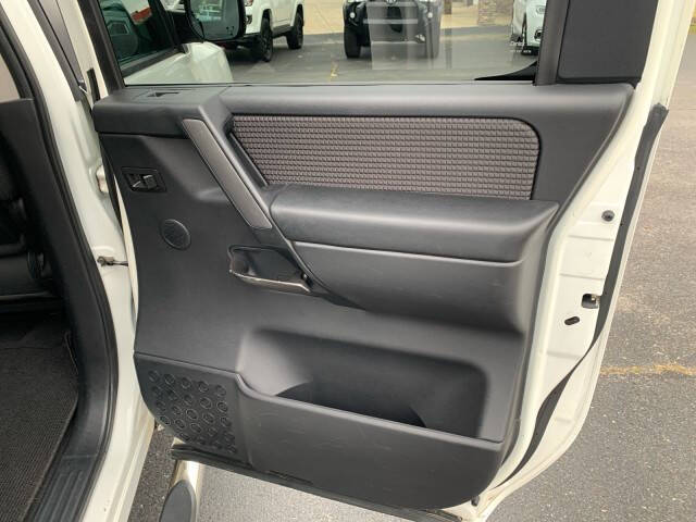 2010 Nissan Titan SE