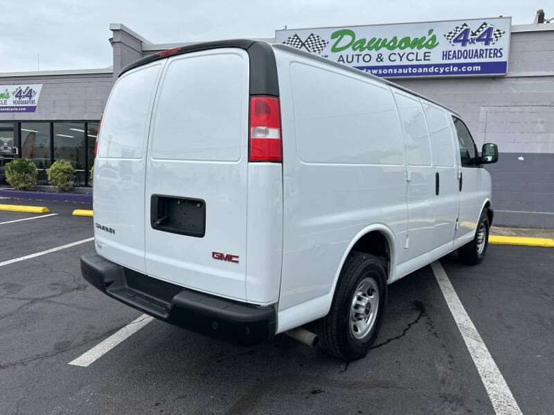 2022 GMC Savana 2500