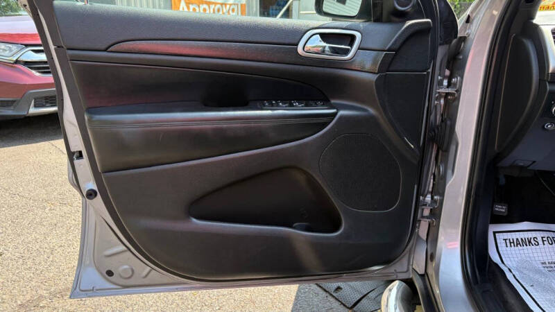 2018 Jeep Grand Cherokee Laredo E