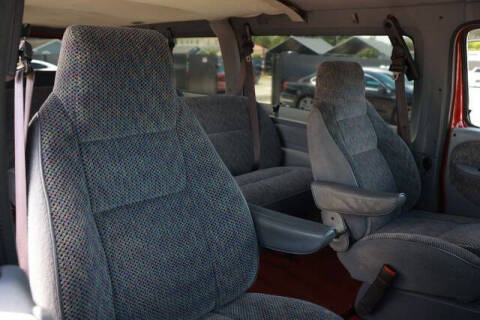 2000 Dodge Ram Van 3500 Maxi