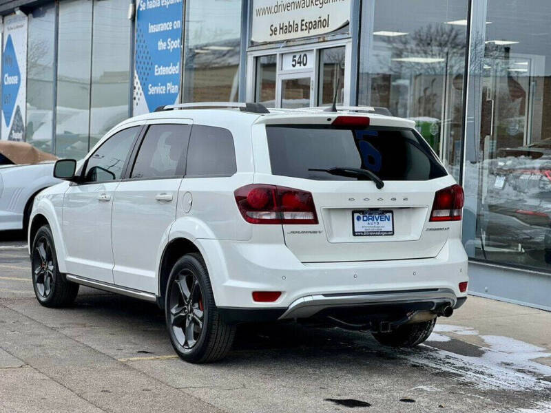 2020 Dodge Journey Crossroad