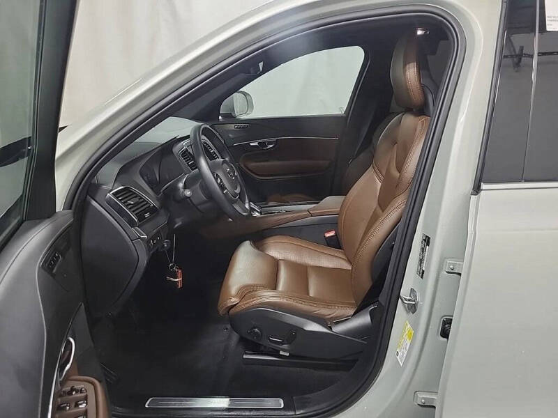 2022 Volvo XC90 Recharge T8 Inscription 7P