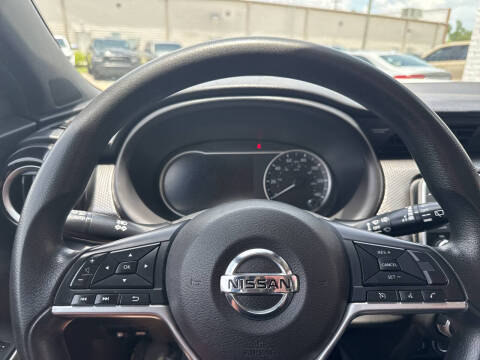 2020 Nissan Kicks SV