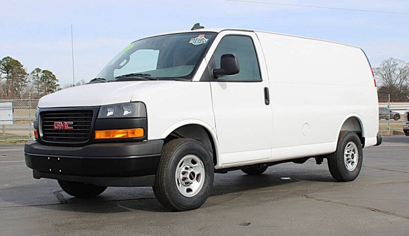 2025 GMC Savana 2500