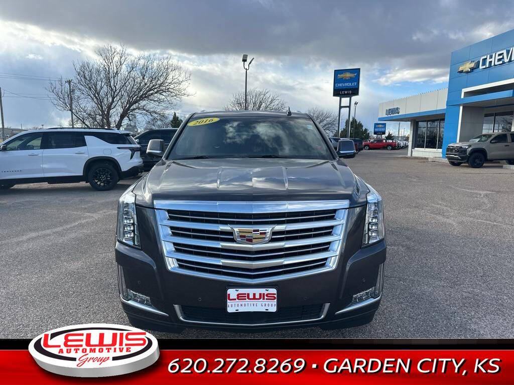 2016 Cadillac Escalade for sale at Lewis Chevrolet of Garden City in Garden City, KS