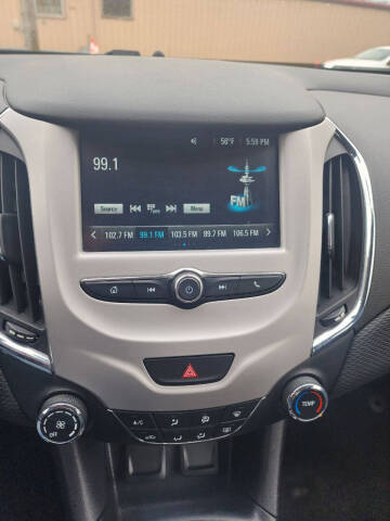 2017 Chevrolet Cruze LS Auto