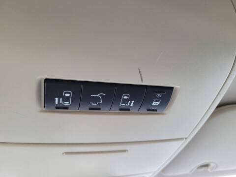 2014 Chrysler Town and Country Touring-L