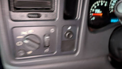 2004 Chevrolet Silverado 1500 LS