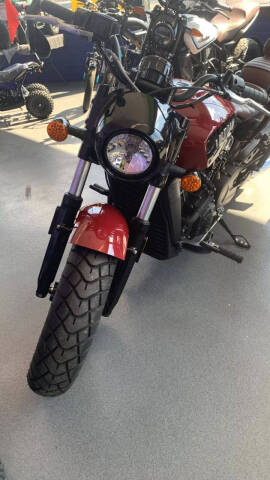 2018 Indian Scout Bobber (Black)