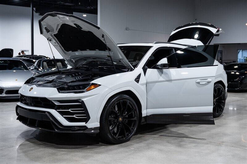 2022 Lamborghini Urus