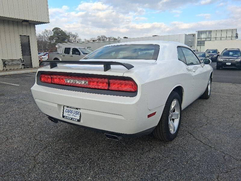 2014 Dodge Challenger SXT