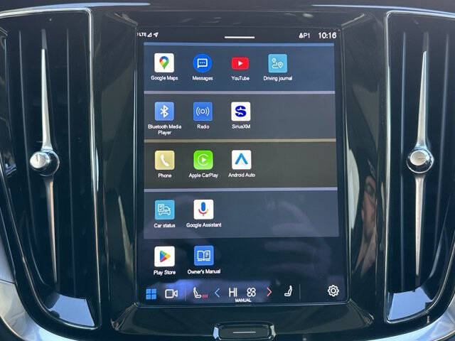 2024 Volvo S60 B5 Core Dark Theme