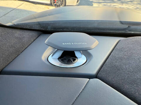 2023 Lamborghini Urus S