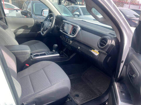 2023 Toyota Tacoma SR5 V6