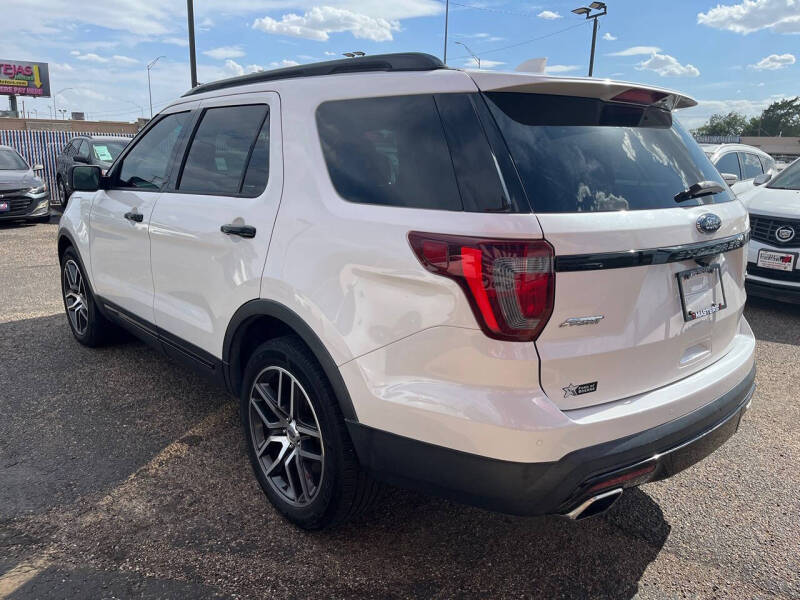 2017 Ford Explorer Sport