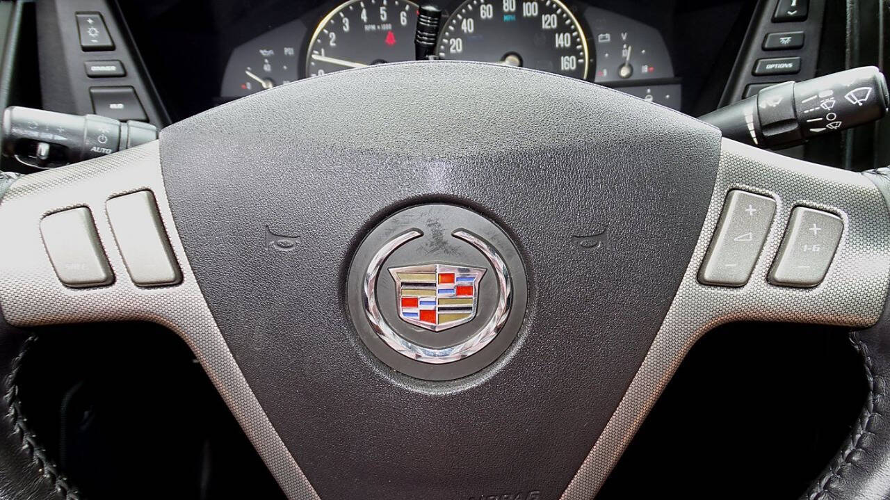 2006 Cadillac XLR 33