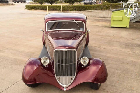 1933 Ford Model 18