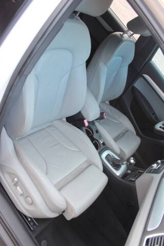 2016 Audi Q3 2.0T Premium Plus