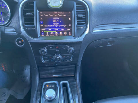 2015 Chrysler 300 Limited