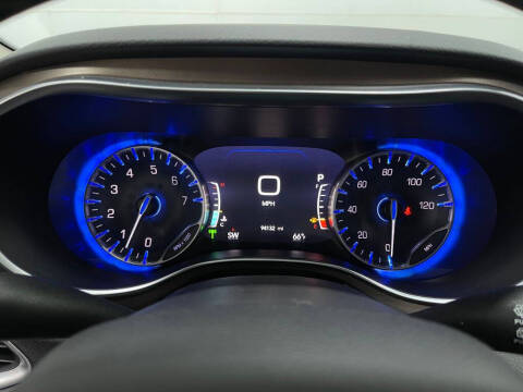 2017 Chrysler Pacifica Touring-L Plus