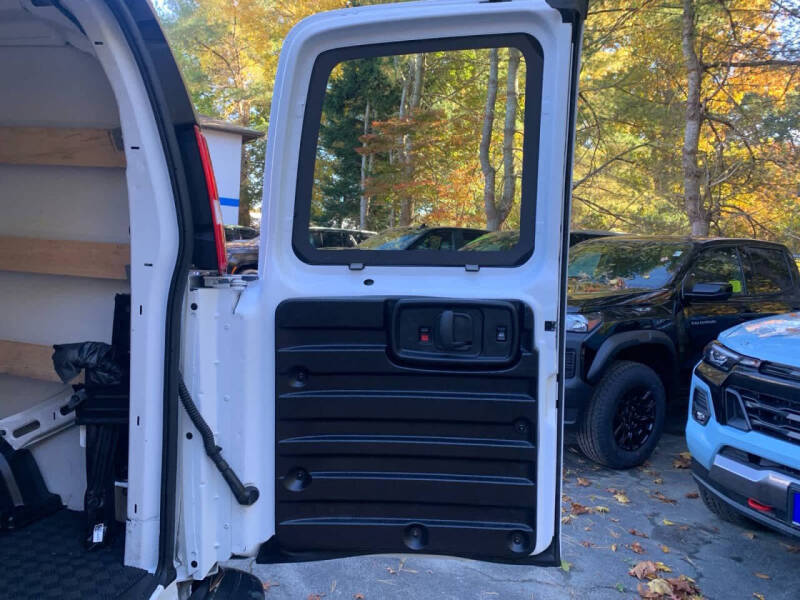 2024 Chevrolet Express 2500