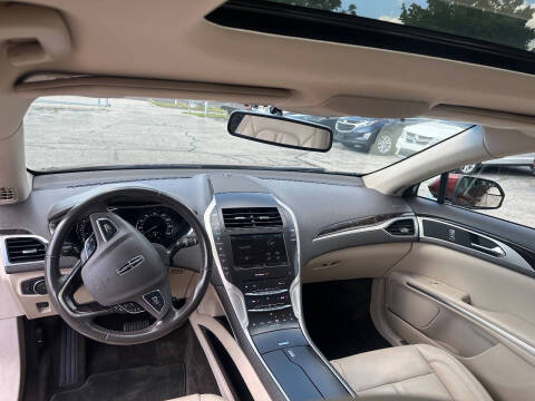 2016 Lincoln MKZ