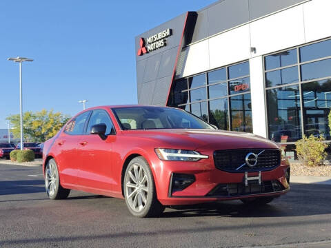 2021 Volvo S60 T5 Momentum