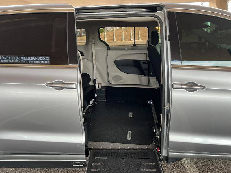 2020 Chrysler Pacifica Touring