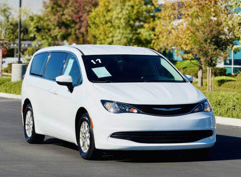 2017 Chrysler Pacifica Touring