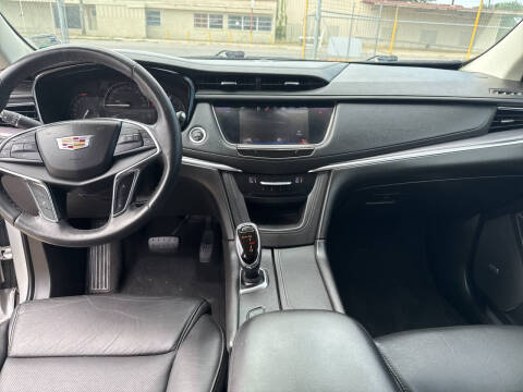 2018 Cadillac XT5 Luxury