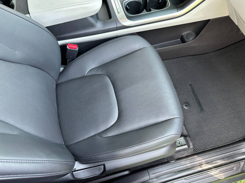 2022 Kia Carnival LX