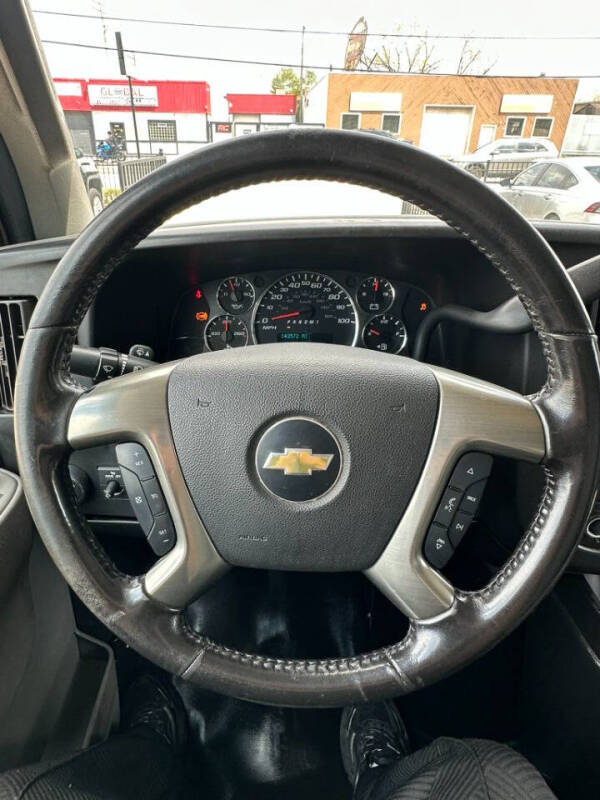2017 Chevrolet Express 3500