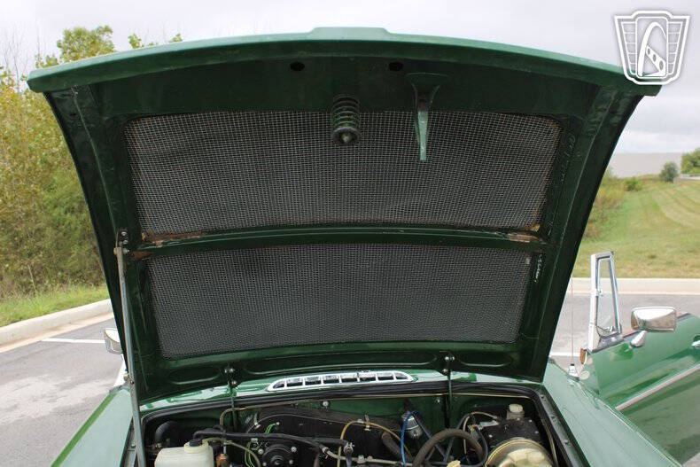 1980 MG B